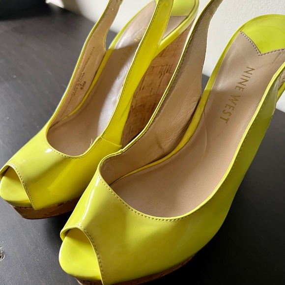 Nine West Neon Slingback Peep Toe Wedge Patent Leather Size - Picture 7 of 10